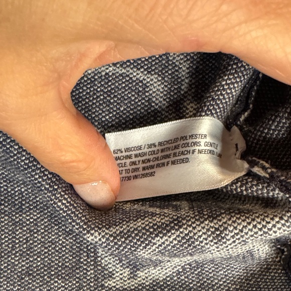 Future Collective Floral Cropped Sweater - Picture 3 of 4